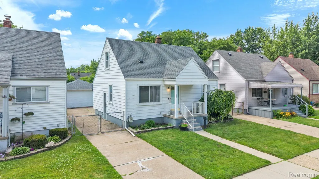 4148 Academy Street Dearborn Heights City MI 48125