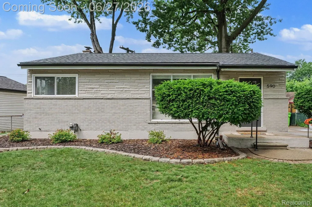 590 Hecht Drive Madison Heights City MI 48071