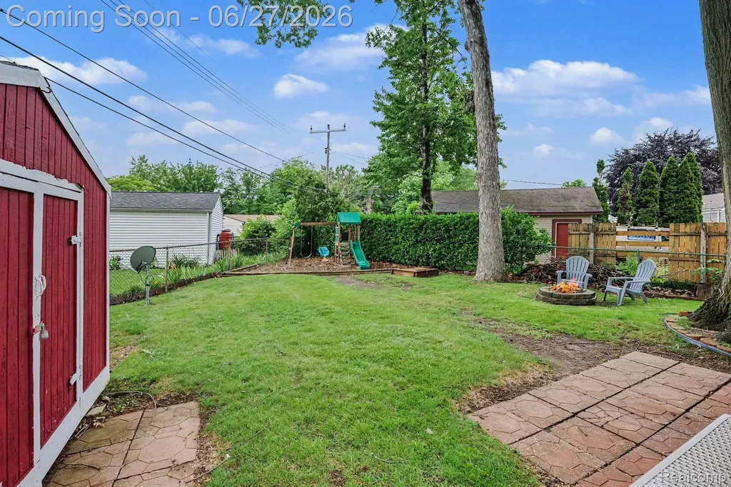 590 Hecht Drive Madison Heights City MI 48071