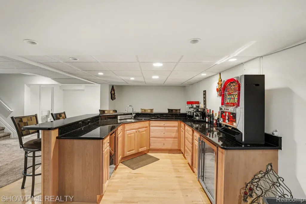 54676 Woodcreek Boulevard Shelby Charter Township MI 48315