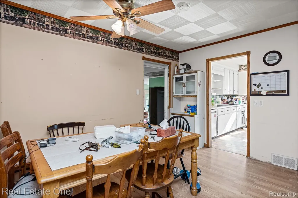 9585 N Eston Road Independence Charter Township MI 48348
