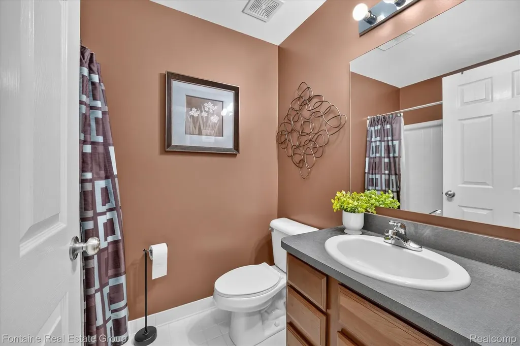 14203 Adri Circle Commerce Charter Township MI 48390
