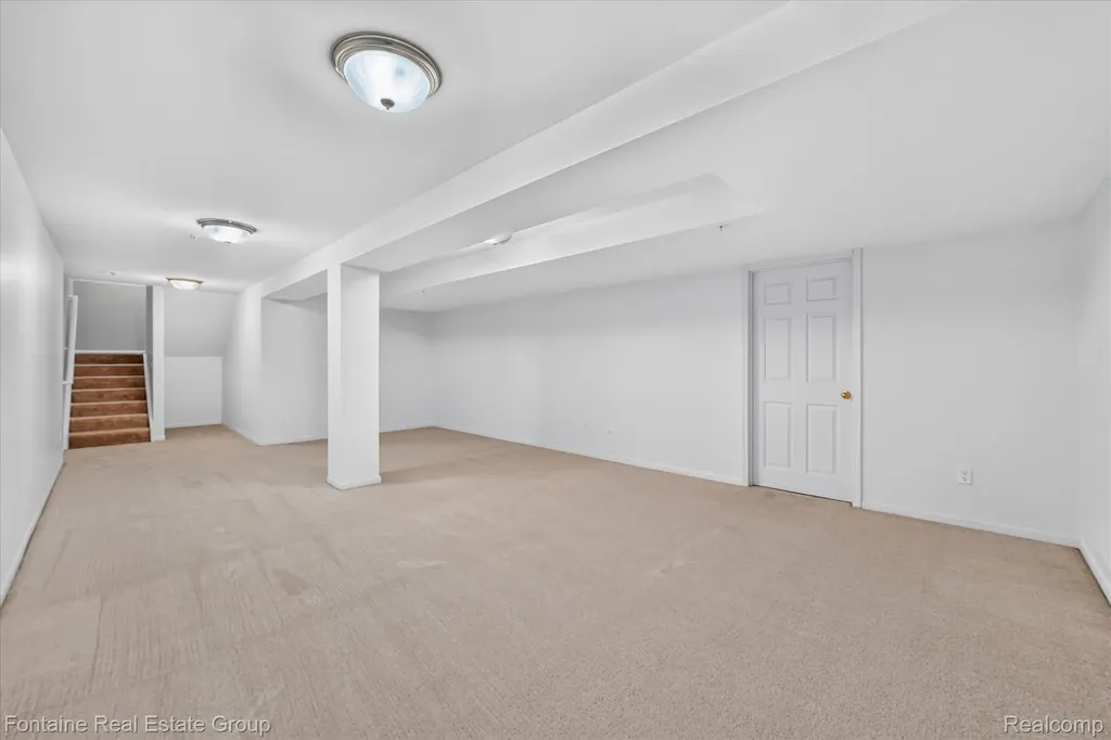 14203 Adri Circle Commerce Charter Township MI 48390