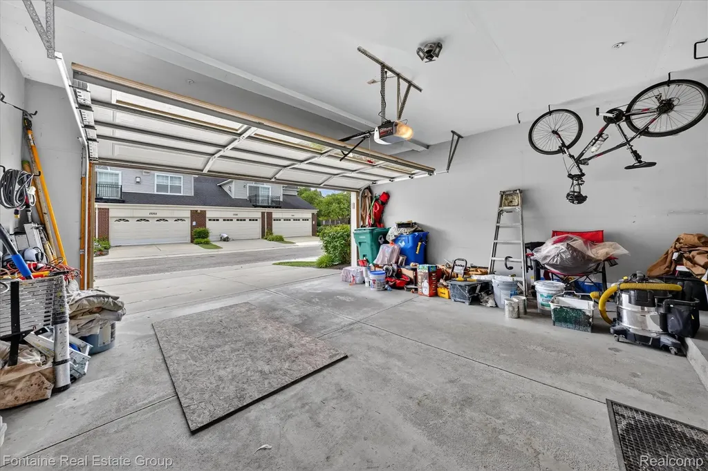 14203 Adri Circle Commerce Charter Township MI 48390