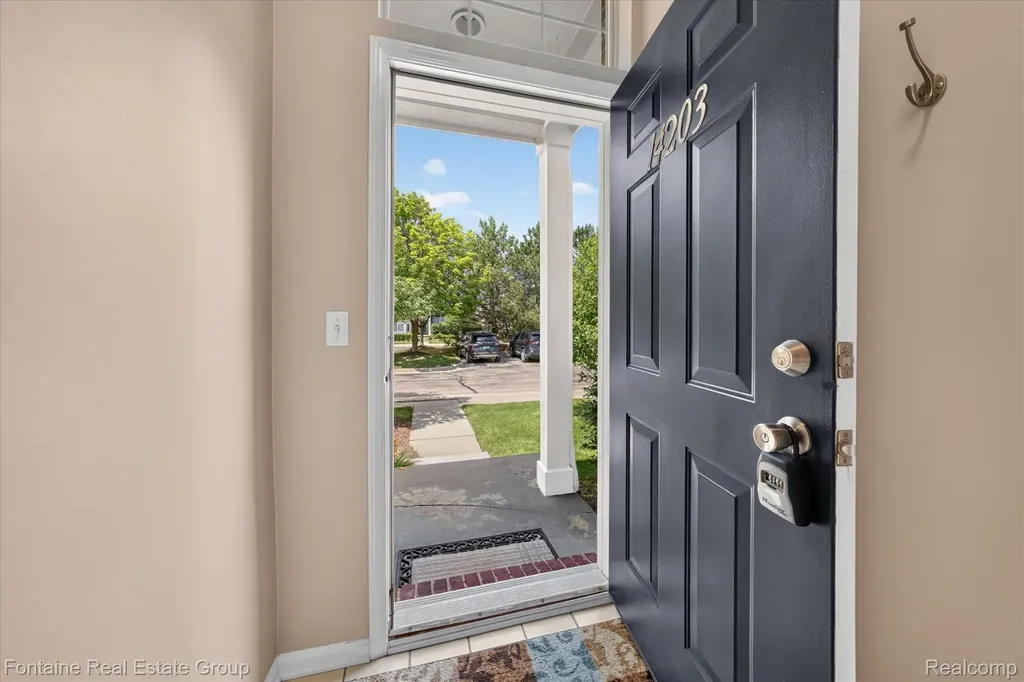 14203 Adri Circle Commerce Charter Township MI 48390
