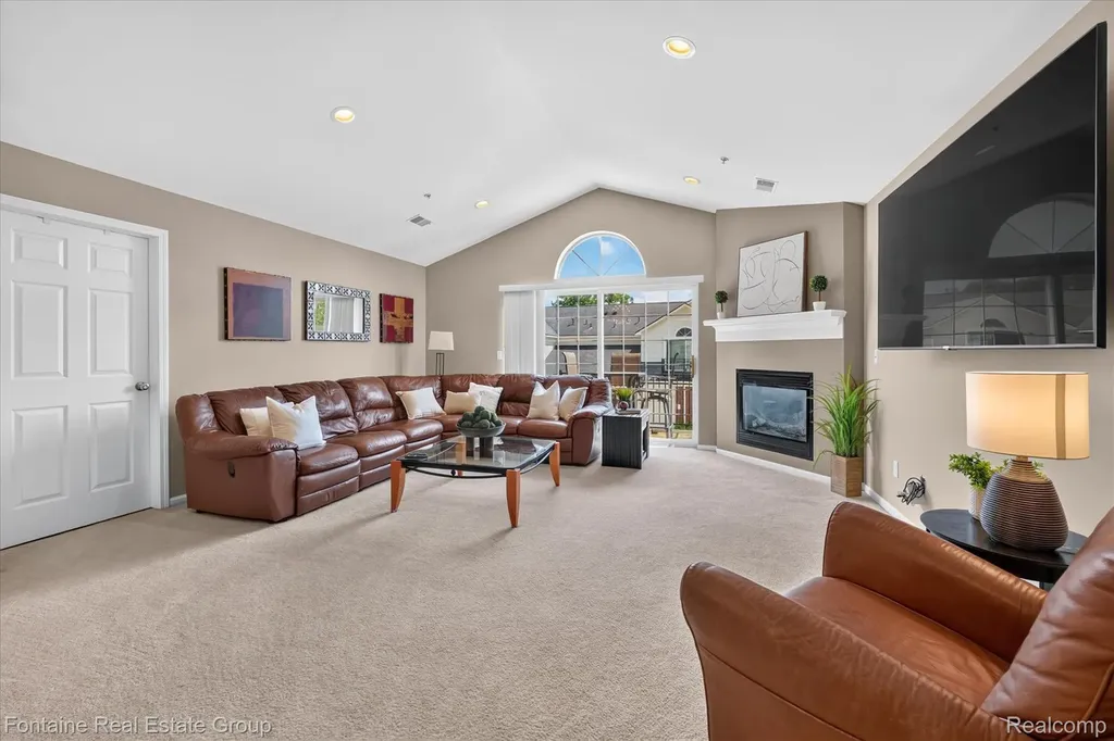 14203 Adri Circle Commerce Charter Township MI 48390