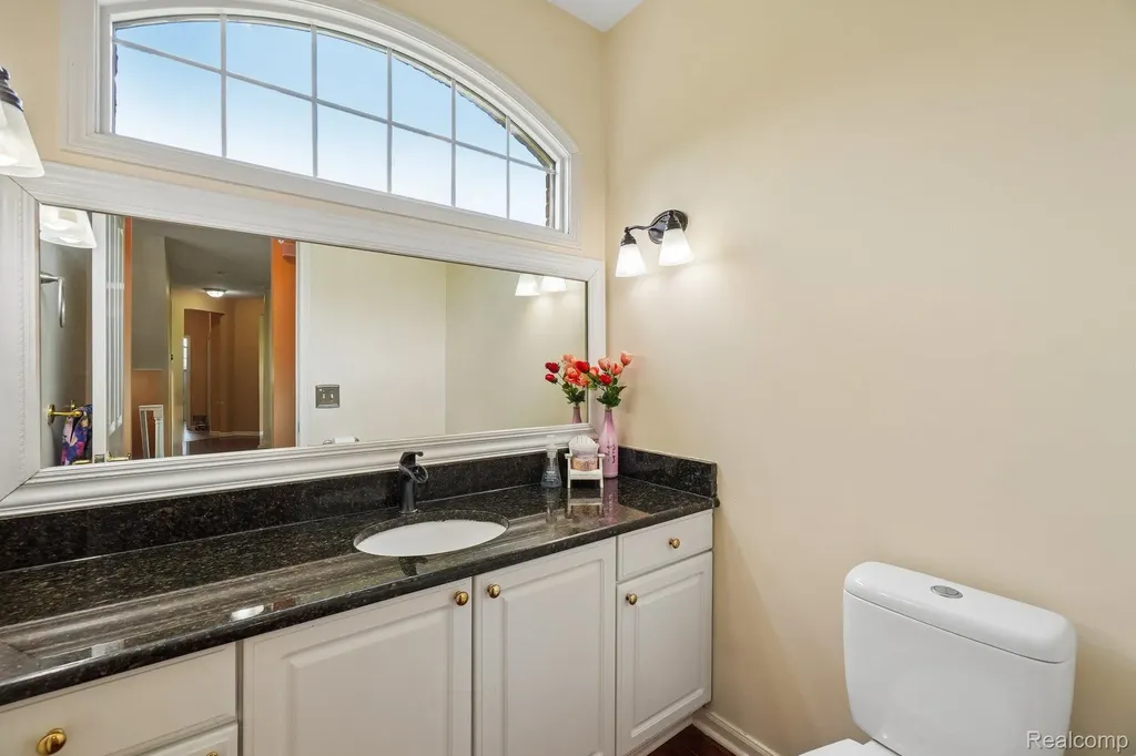 45896 Lathum Drive Novi City MI 48374