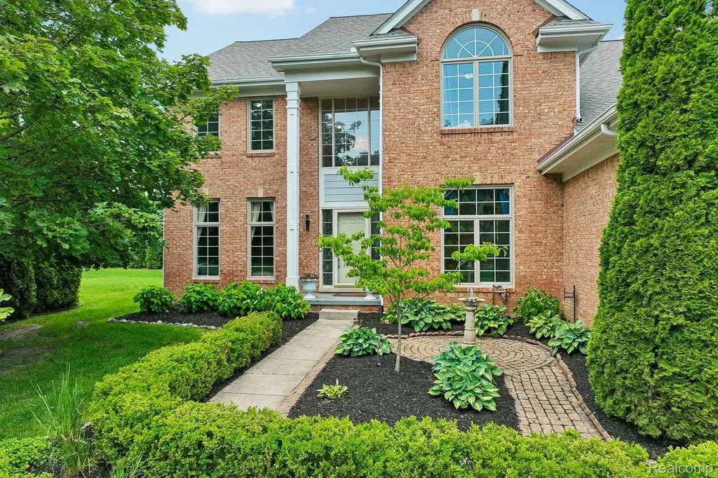 45896 Lathum Drive Novi City MI 48374