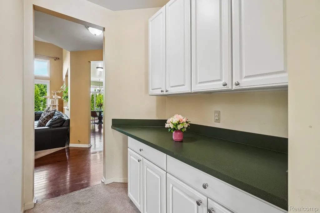 45896 Lathum Drive Novi City MI 48374