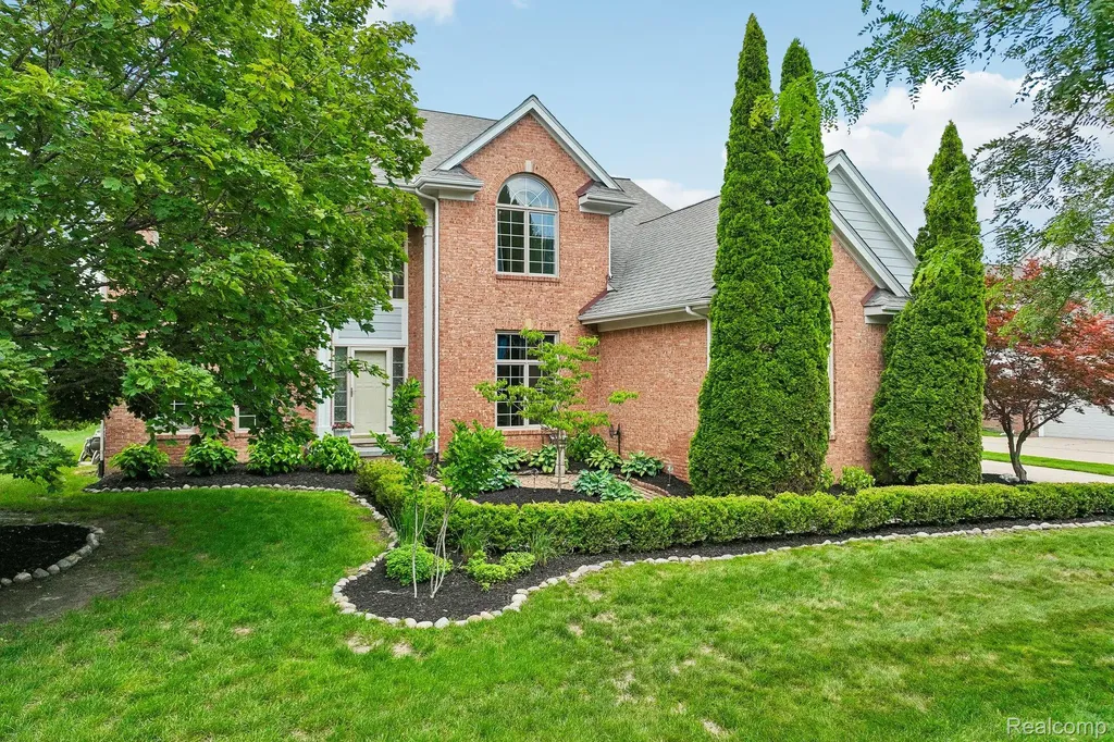 45896 Lathum Drive Novi City MI 48374