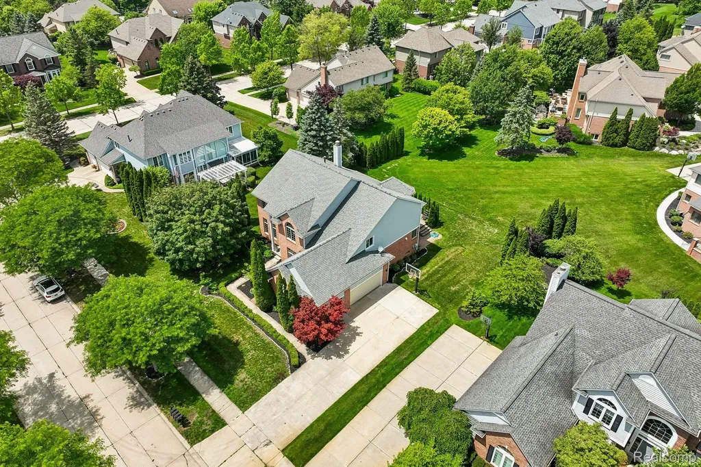45896 Lathum Drive Novi City MI 48374