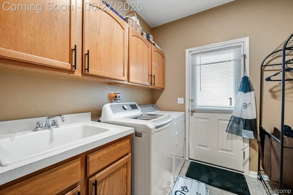 6552 Florence Lane Van Buren Charter Township MI 48111