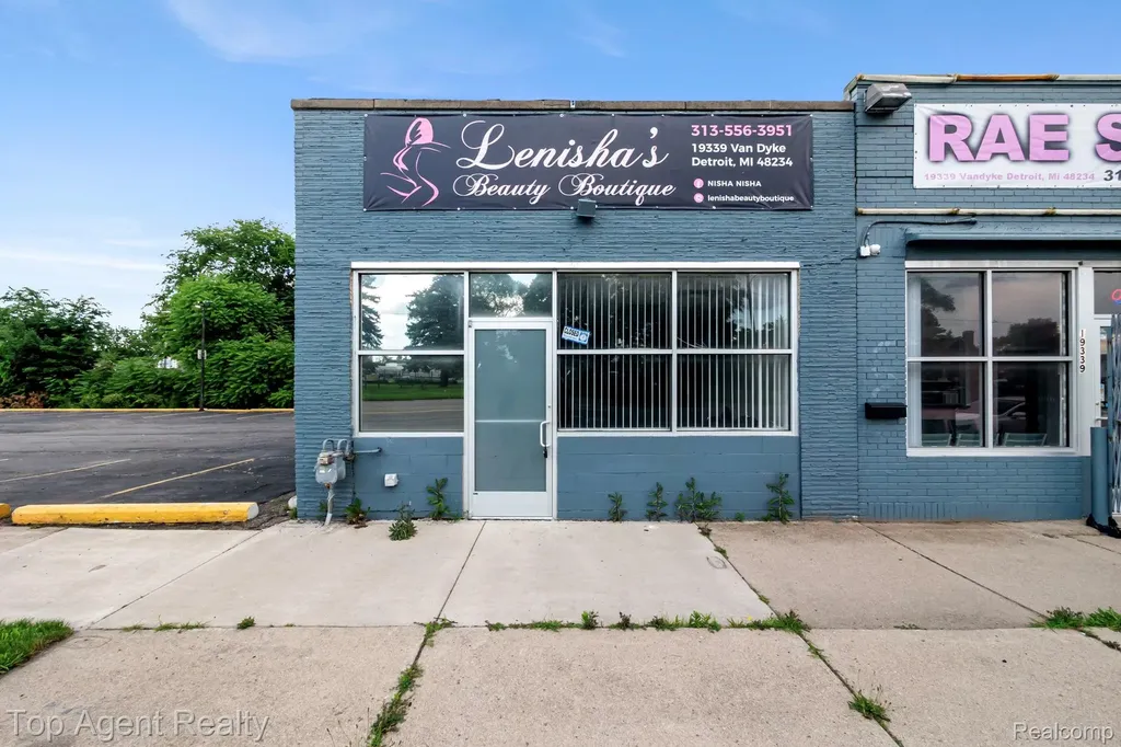 19335 Van Dyke Street Detroit City MI 48234