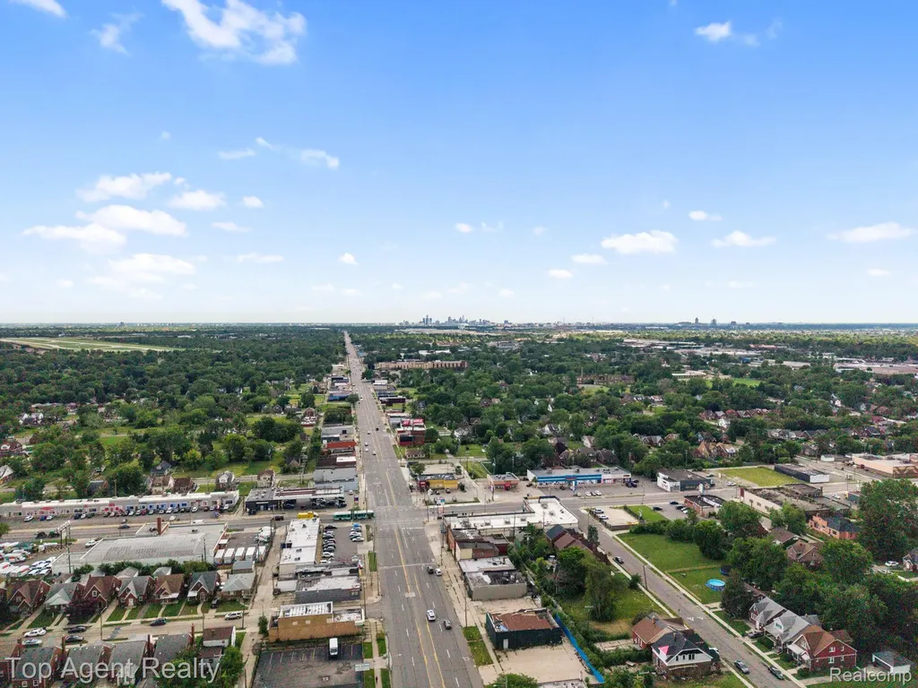 19335 Van Dyke Street Detroit City MI 48234