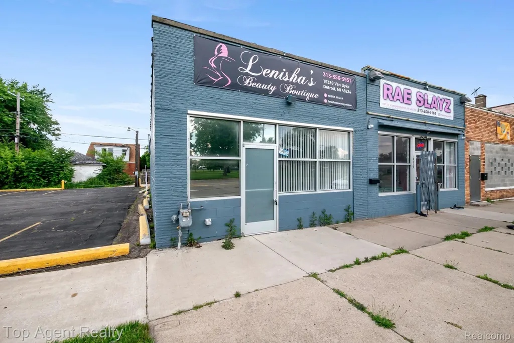 19335 Van Dyke Street Detroit City MI 48234