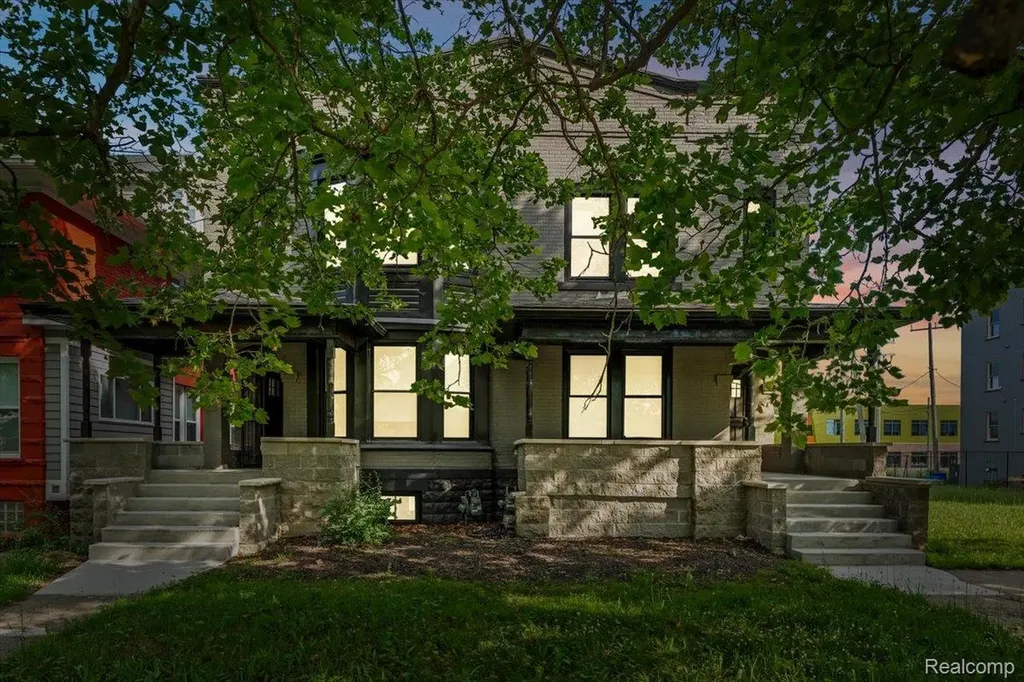 58 E Philadelphia Street E Detroit City MI 48202