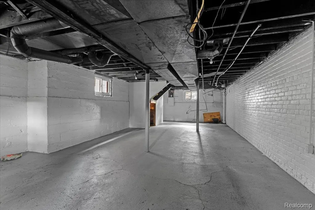 58 E Philadelphia Street E Detroit City MI 48202