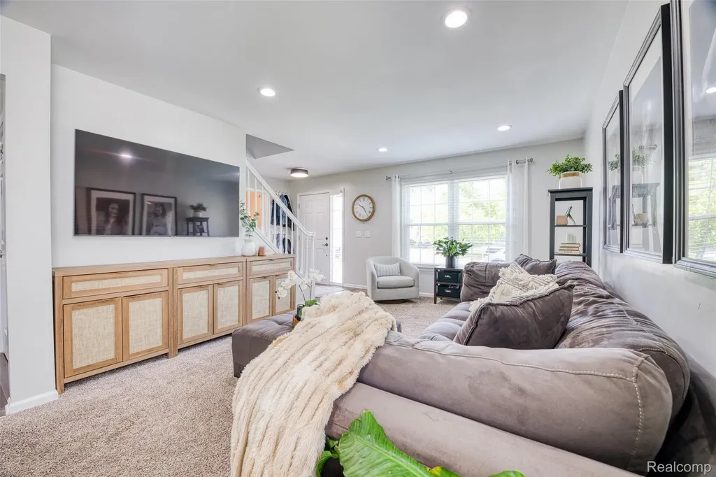 3682 Sugarbush Drive Genoa Township MI 48843