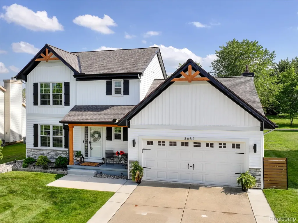 3682 Sugarbush Drive Genoa Township MI 48843