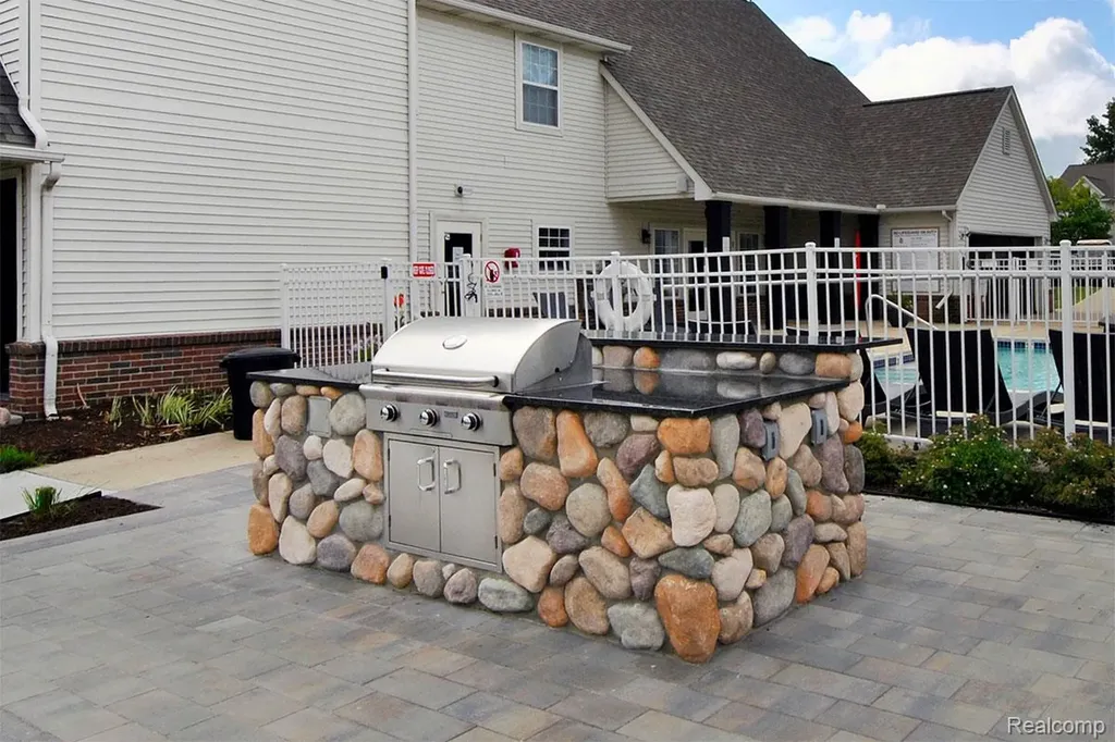 3682 Sugarbush Drive Genoa Township MI 48843