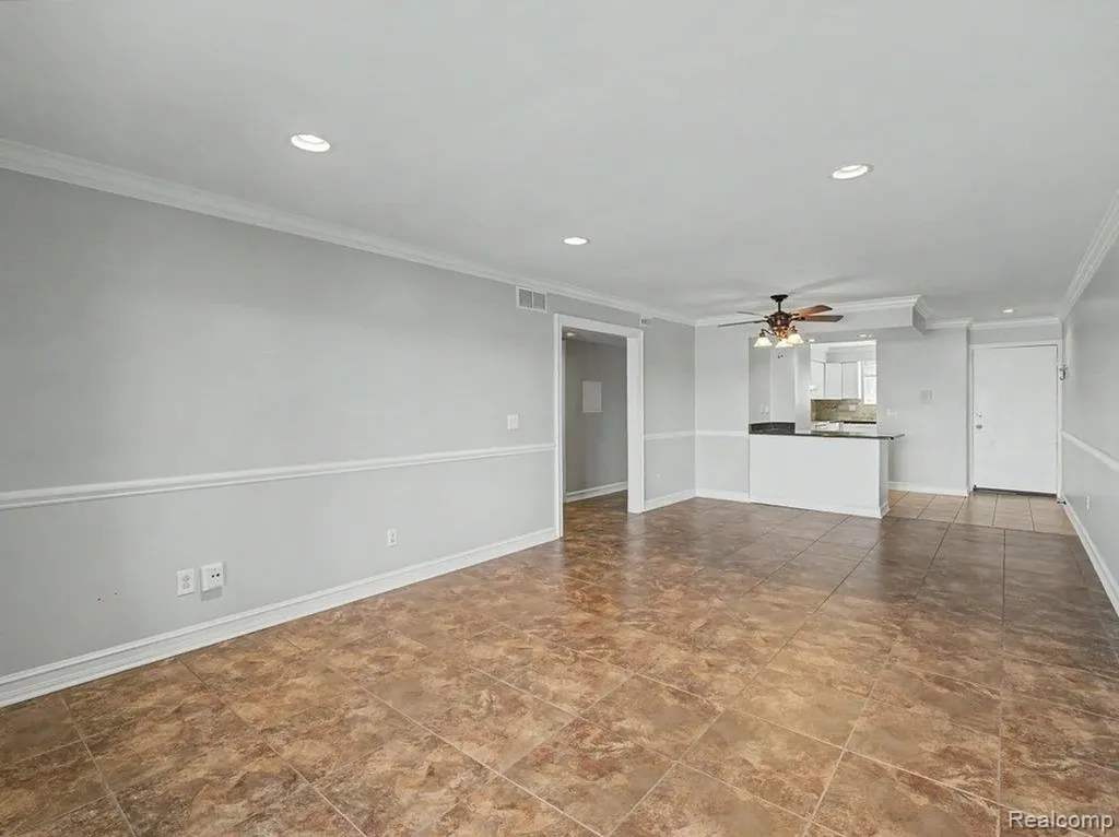 1974 Klingensmith Road Bloomfield Charter Township MI 48302