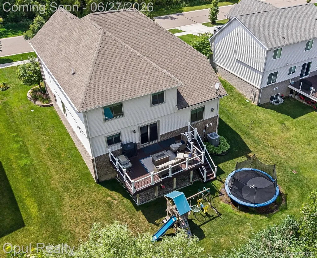 24520 Westchester Drive Lyon Charter Township MI 48178