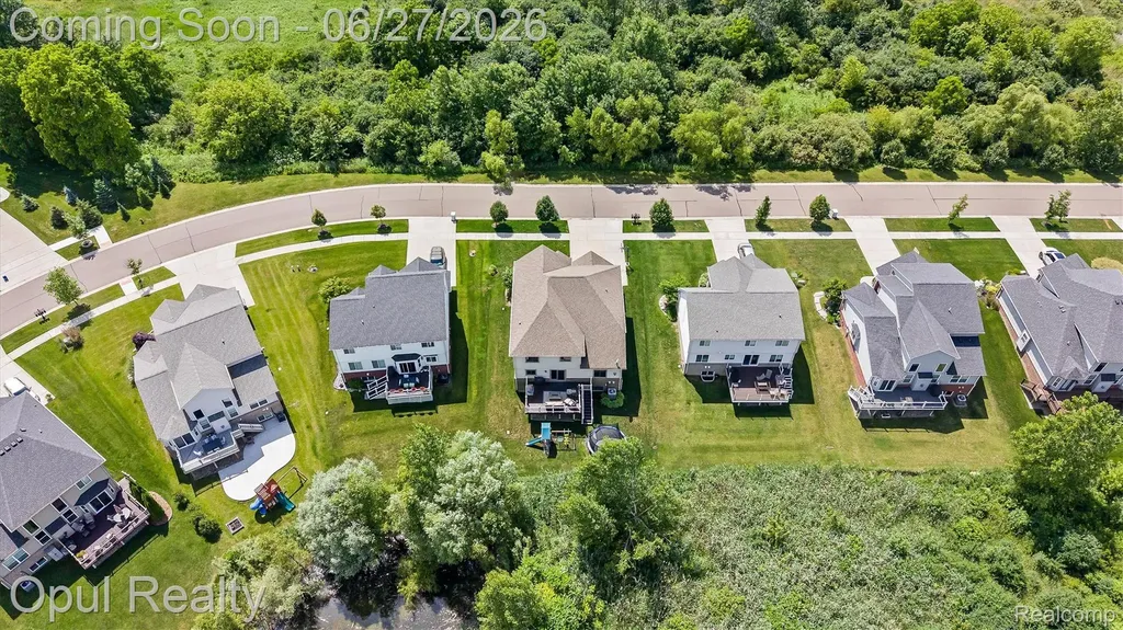 24520 Westchester Drive Lyon Charter Township MI 48178