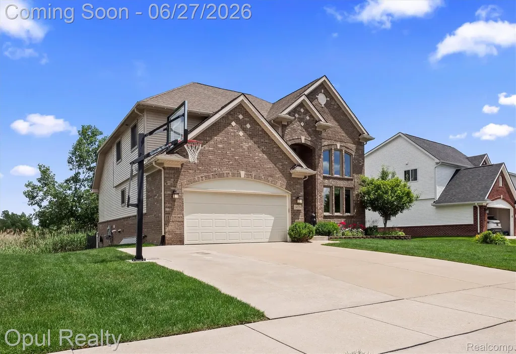 24520 Westchester Drive Lyon Charter Township MI 48178