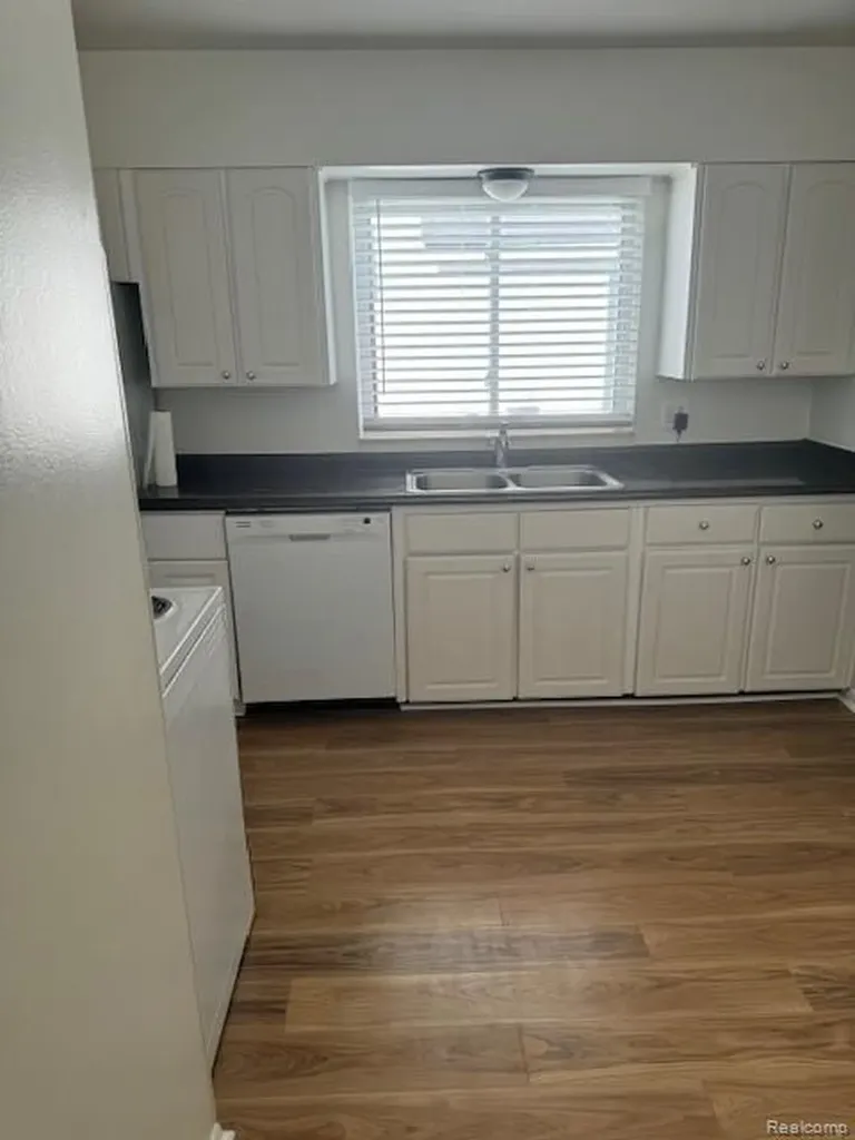 1377 Chapin Avenue Birmingham City MI 48009