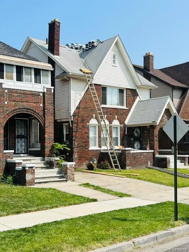 3260 Pasadena Street Detroit City MI 48238