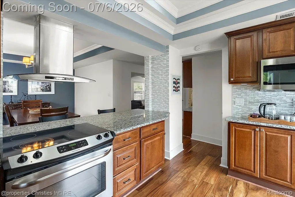 22482 Beach Street St. Clair Shores City MI 48081