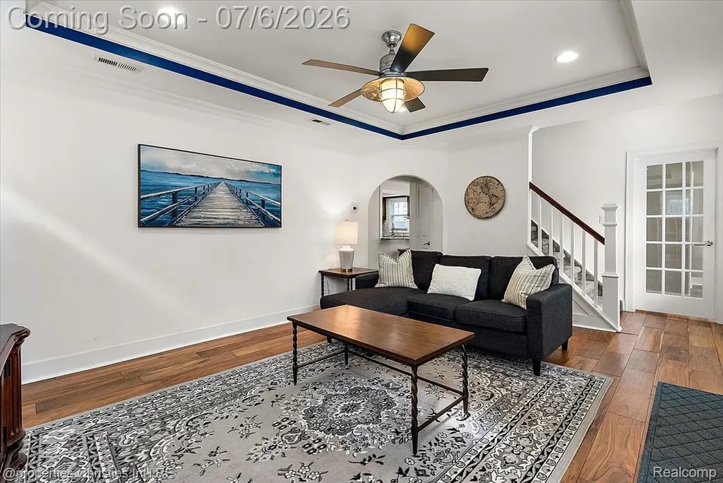22482 Beach Street St. Clair Shores City MI 48081