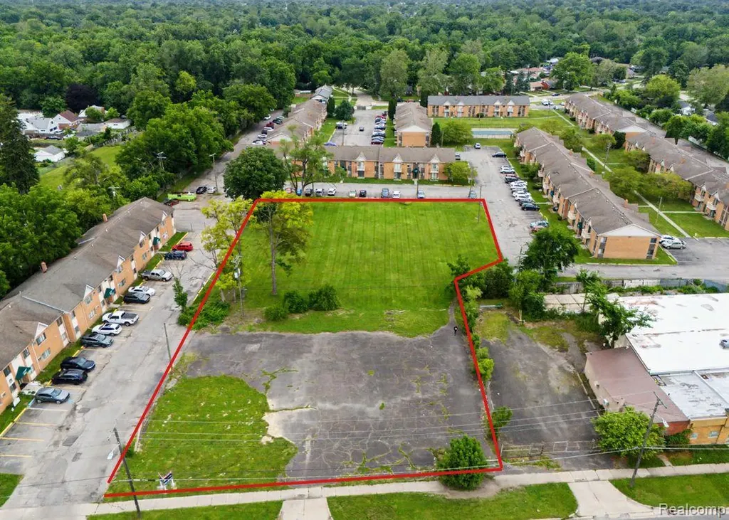 26156 Michigan Avenue Inkster City MI 48141