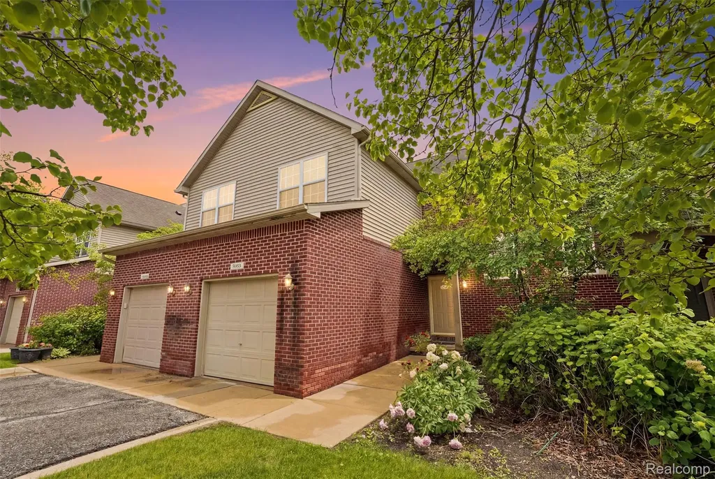 5953 High Point Court Brighton Township MI 48116