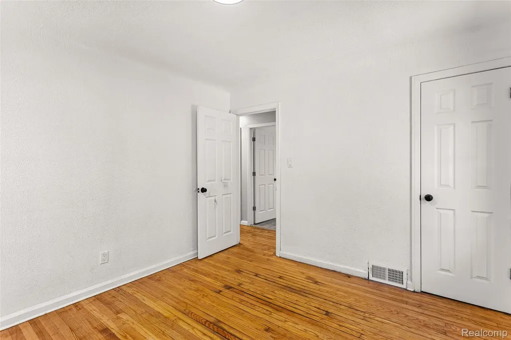 12085 Laing Street Detroit City MI 48224