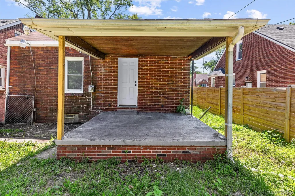 12085 Laing Street Detroit City MI 48224