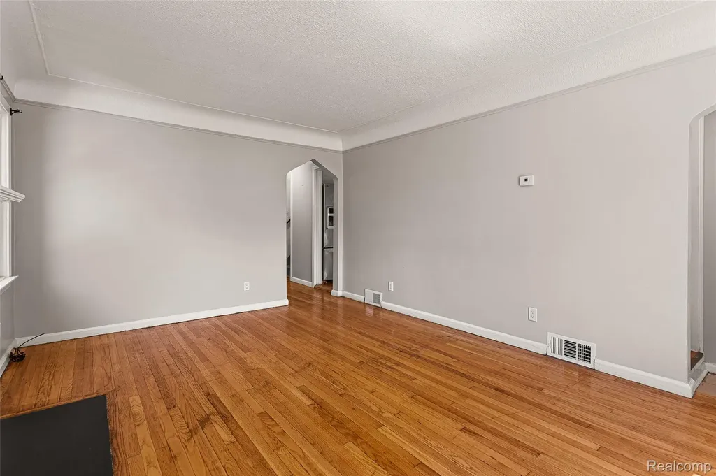 12085 Laing Street Detroit City MI 48224