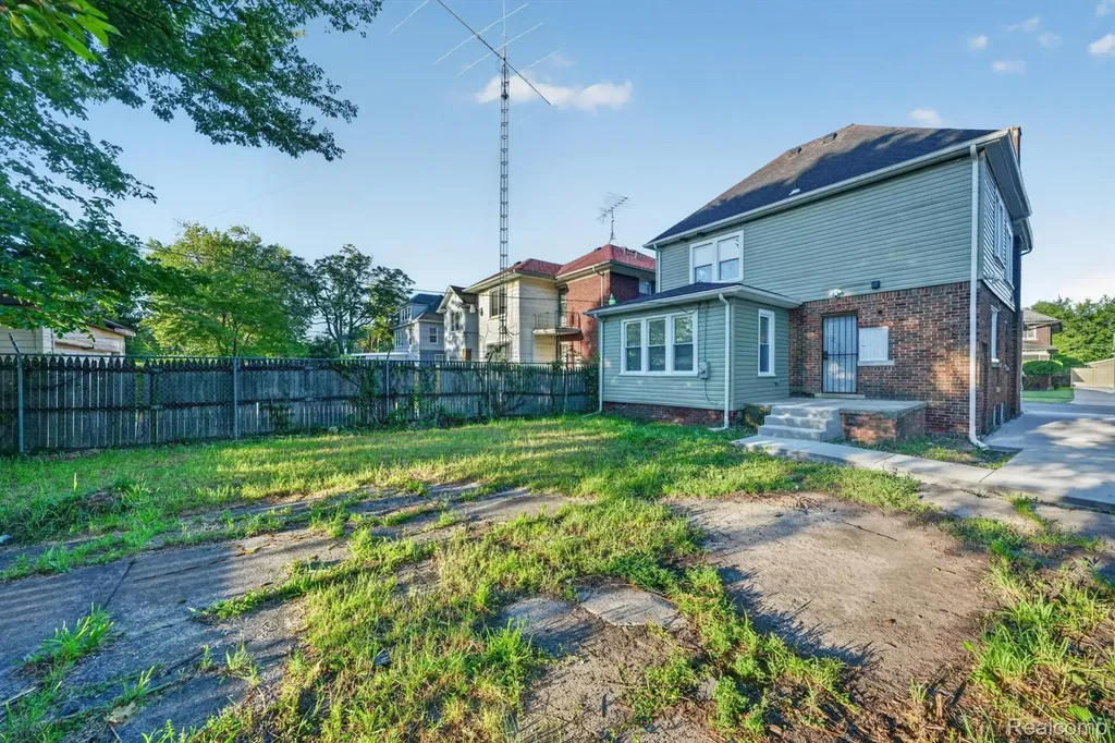 9330 Wildemere Street Detroit City MI 48206