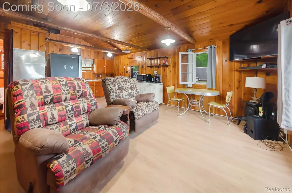 8272 Paradise Drive Plainfield Township MI 48761