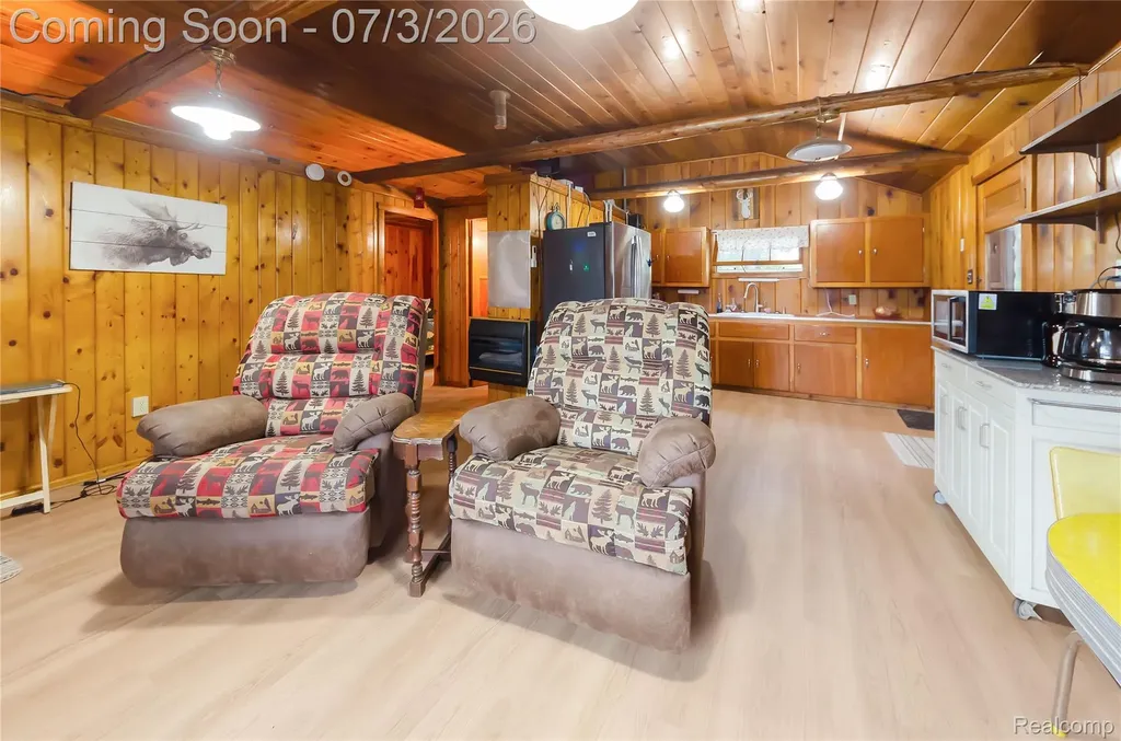 8272 Paradise Drive Plainfield Township MI 48761