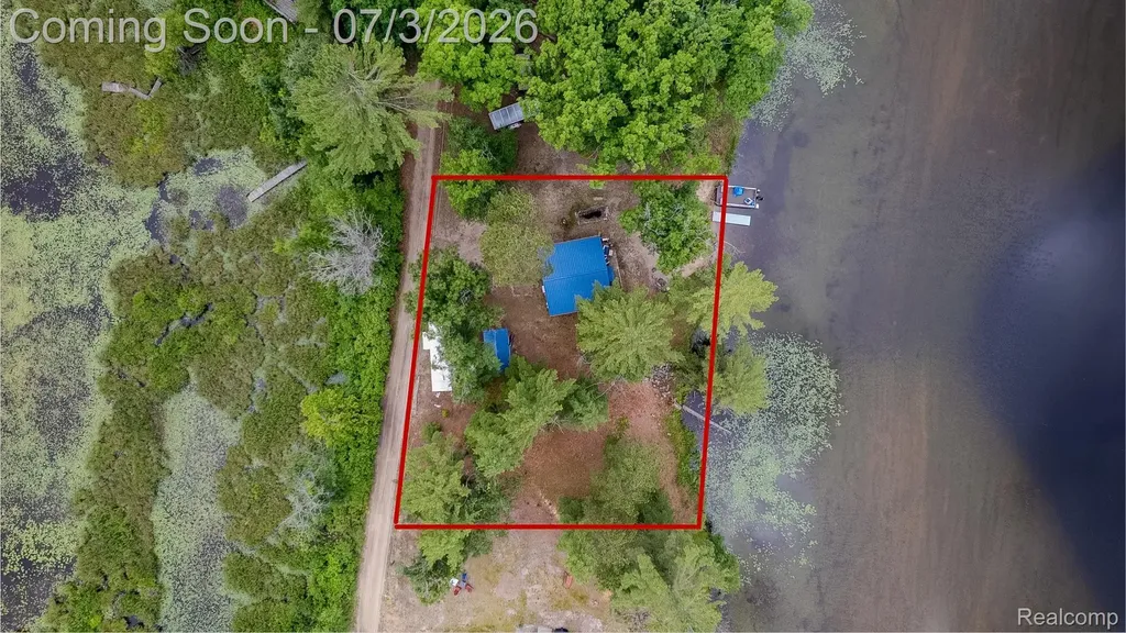 8272 Paradise Drive Plainfield Township MI 48761