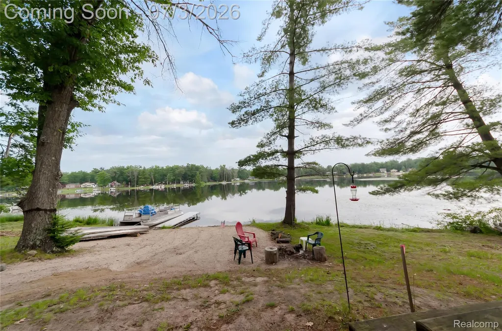 8272 Paradise Drive Plainfield Township MI 48761