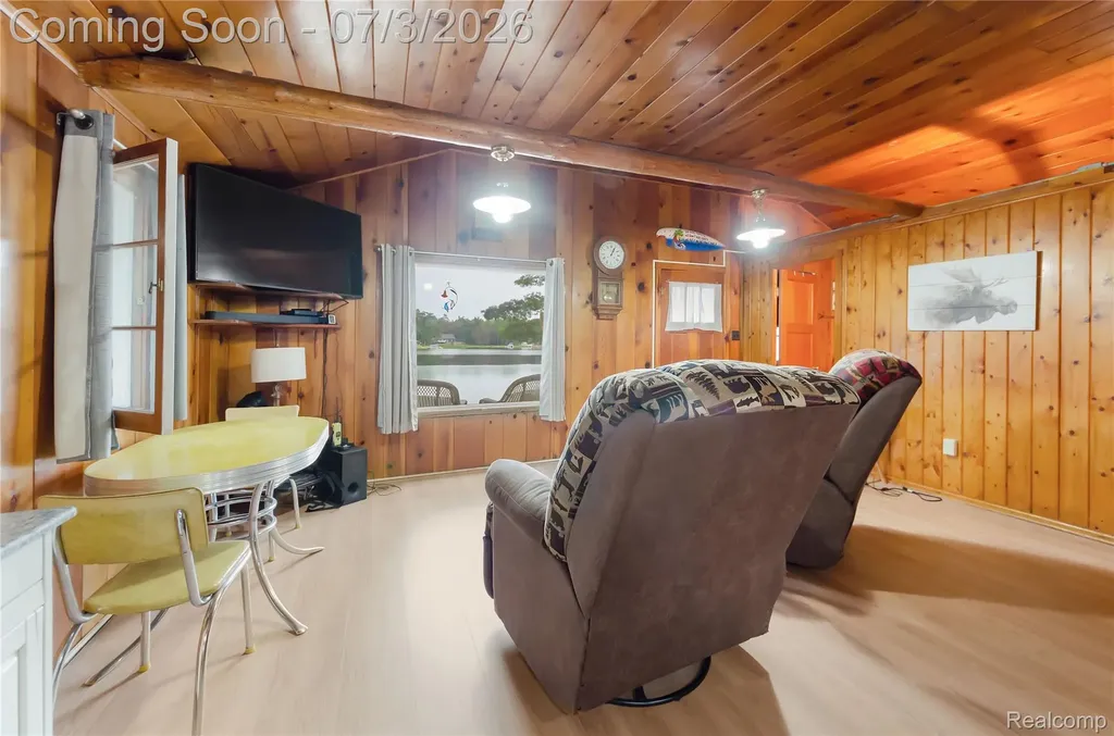8272 Paradise Drive Plainfield Township MI 48761