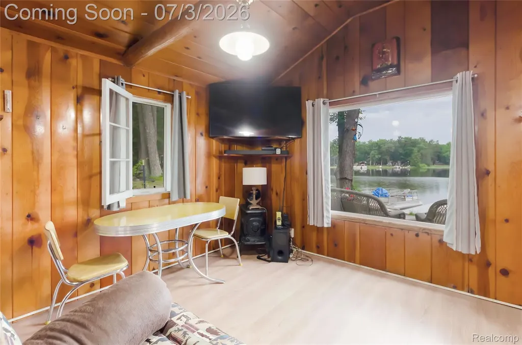 8272 Paradise Drive Plainfield Township MI 48761