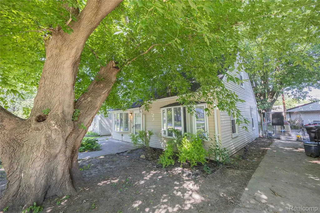 13665 Marvin Street Taylor City MI 48180