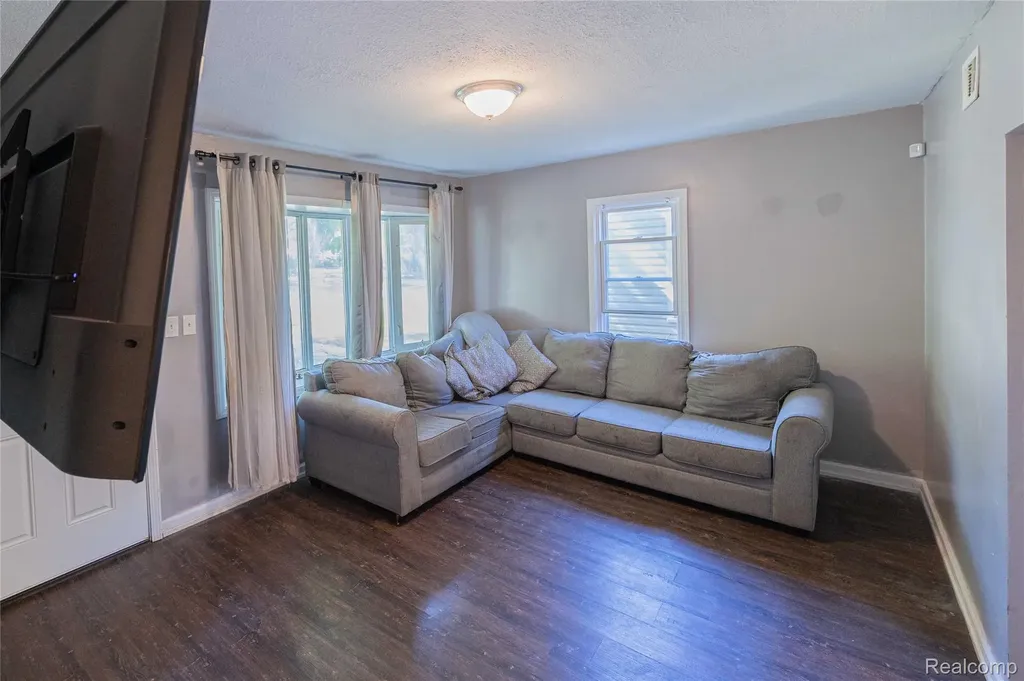 13665 Marvin Street Taylor City MI 48180