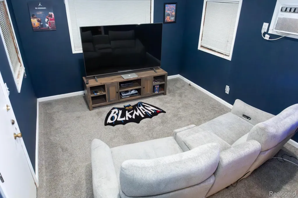 16729 Glastonbury Road Detroit City MI 48219