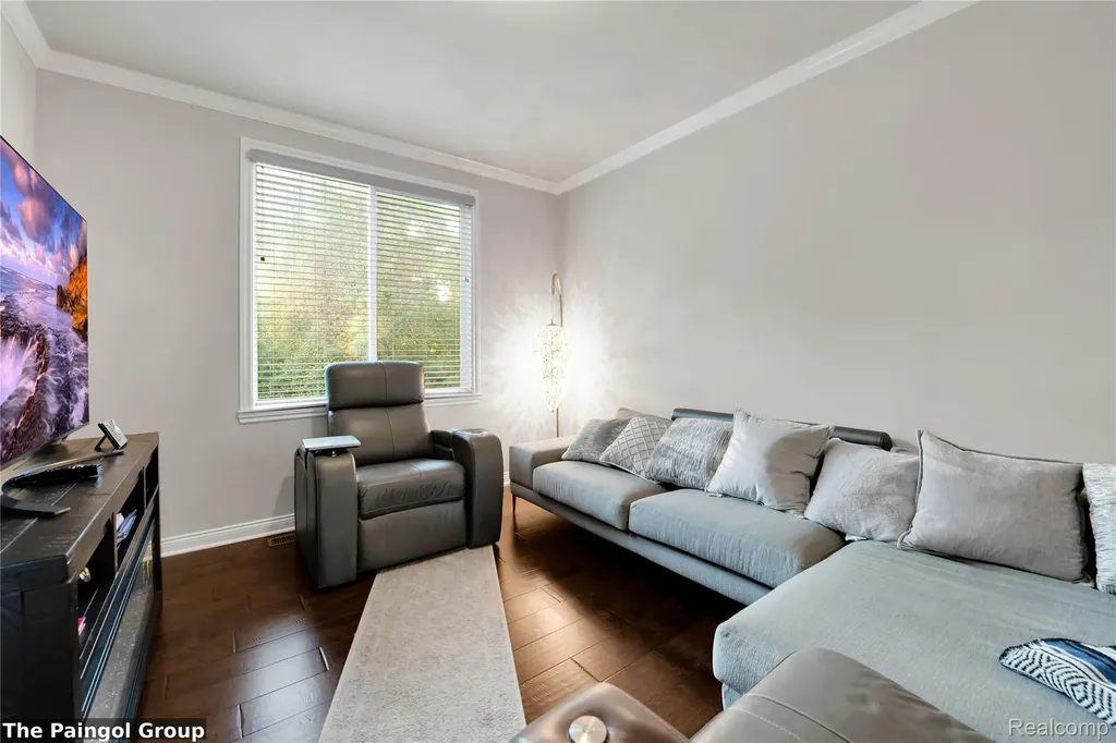 54491 Preston Pines Lane Shelby Charter Township MI 48315