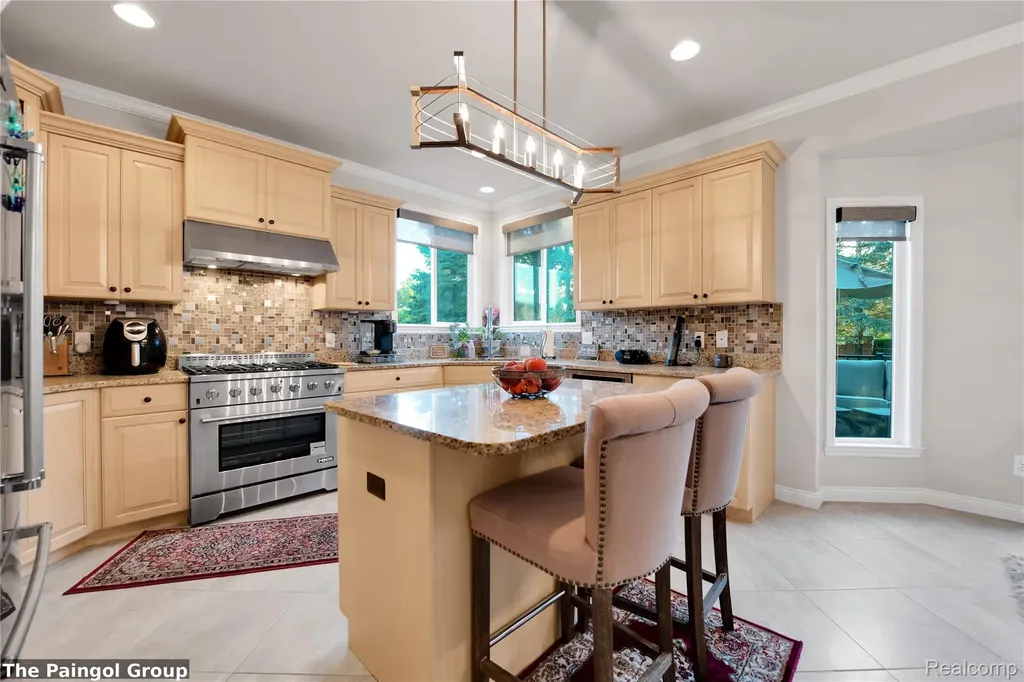 54491 Preston Pines Lane Shelby Charter Township MI 48315