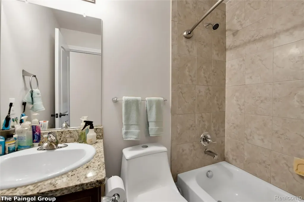54491 Preston Pines Lane Shelby Charter Township MI 48315